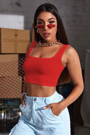 Kadın Kırmızı Kalın Askılı Crop Top Büstiyer Esnek Kumaş Şık Basic Kadın Üst Giyim