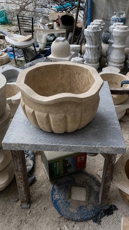 Premium Bej Hamam Kurnası — El Oyması Lüks Osmanlı Tasarımı - Traverten Kavun Dilimi Mermer Kurna - Hamam Kurnası