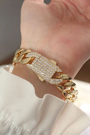 MuI MuI Vip Seri Pirinç Ortası Zirkon Taşlı Gold Renk Gurmet Bileklik