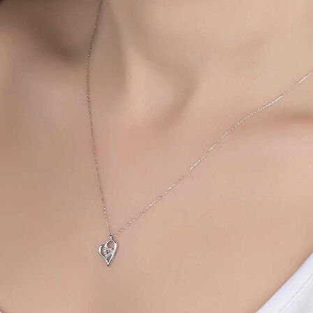 MuI MuI Swarovski Taşlı Gümüş Kalp Bayan Kolye
