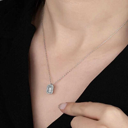 MuI MuI Swarovski Taşlı Gümüş Baget Bayan Kolye