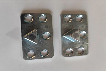 Metal Köşe Koltuk Birleştirici Aparatı Kapalı Yay Karşılığı 2 adet ( Sadece Takılan Kısım - Dişi)