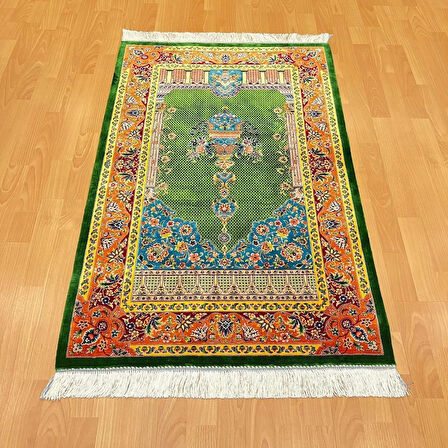 Klasik/Otantik Desenli İran İpek Seccade Yeşil