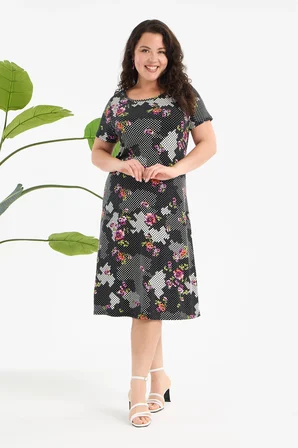 Kadın Siyah Beyaz Floral Petek Desen Büyük Beden Esnek Midi Elbise