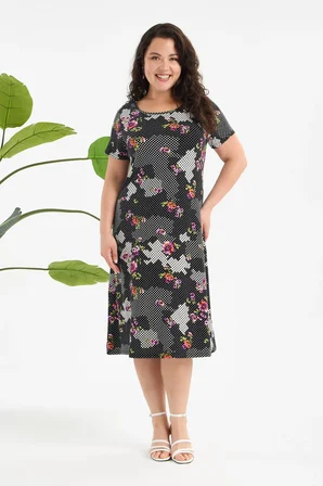 Kadın Siyah Beyaz Floral Petek Desen Büyük Beden Esnek Midi Elbise