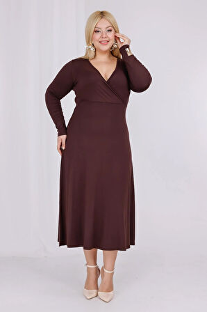 Kadın Kahve Kruvaze Yaka Büyük Beden Esnek Maxi Elbise
