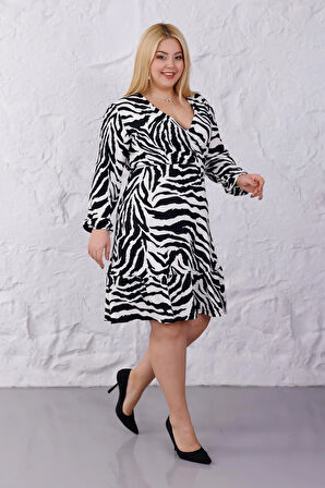 Kadın Siyah Beyaz Zebra Desen Kruvaze Yaka Esnek Bel Büyük Beden Elbise