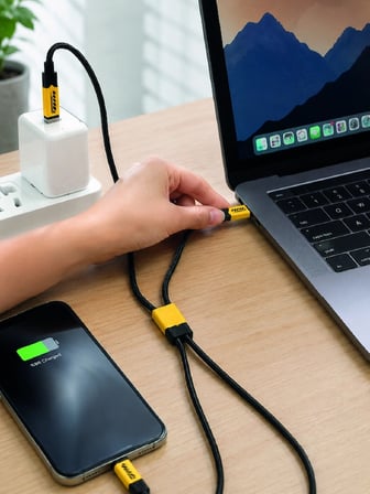 Mey İthalat 240W 3'ü 1 Arada Hızlı Şarj Kablosu USB Type-C Lightning Micro USB