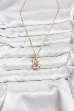 Mey İthalat 316L Çelik Zincir Gold Renk Pembe Kuğu Model Zirkon Taşlı Kadın Kolye