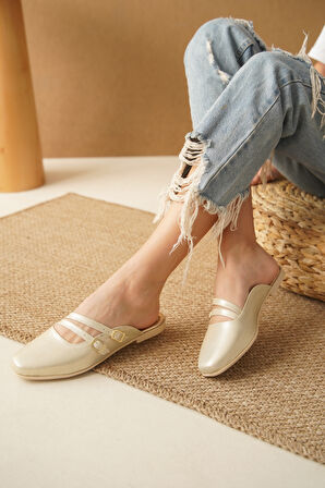 Kadın Terlik Çift Tokalı Burnu Kapalı Ortopedik Terlik Miya