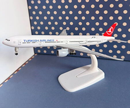 Türk Hava Yolları Boeing 777-300 Metal Maket Uçak MYK Hediye ve Sanat Atölyesi