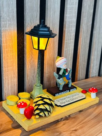 Dekoratif Nasreddin Hoca Biblosu  Işıklı Ahşap Standlı El Yapımı Nostaljik Hediye