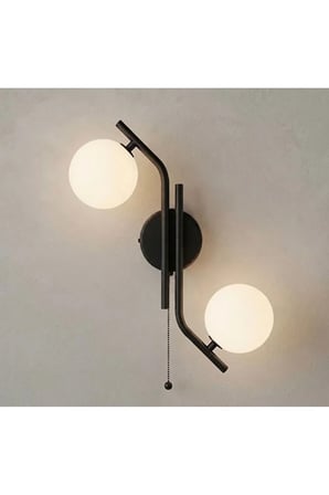 Siyah Gövdeli Çift Yönlü İkili S Kollu Model Duvar Apliği E27 Duy Mat Opal Beyaz Küre Camlı Zincirli Anahtarlı Modern zincirli aç-kapa ipli anahtarlı boncuk zincirli aplik musluk model anahtarlı
