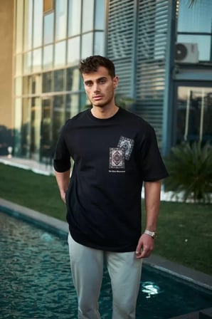 MYTHRIVA  Unisex Bisiklet Yaka Baskılı Oversize T-Shirt - Siyah