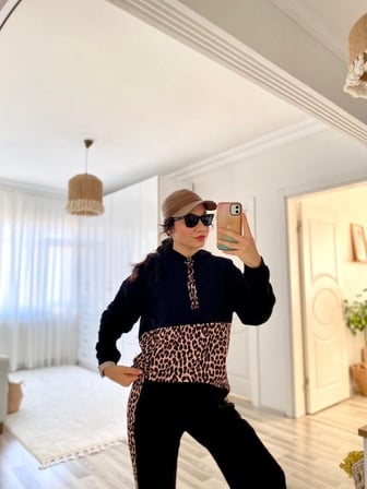 MYTHRIVA  Kadın Uzun Kollu Leopar Detay Sweat Ve Yanı Leopar şerit Detay Pantolon Ikili Takım