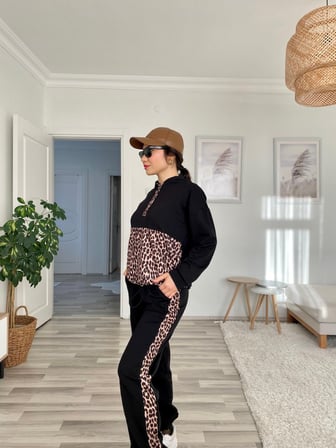 MYTHRIVA  Kadın Uzun Kollu Leopar Detay Sweat Ve Yanı Leopar şerit Detay Pantolon Ikili Takım