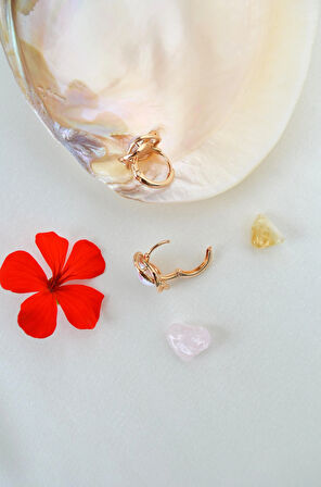 Zirkon Taşlı Ortası İnci Gül Figürü Halka Küpe Uzun Ömürlü Dayanıklı