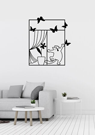 Pencerede Kelebek Yakalayan Kedi Figürlü Dekoratif Metal Duvar süsü