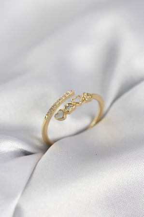 Gold Renk Zirkon Taşlı Minimal Kalp Model Kadın Yüzük 5886