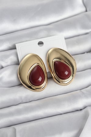 Pirinç Gold Renk Bordo Taşlı Damla Model Vintage Kadın Küpe 5886
