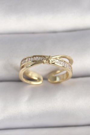 Pirinç Gold Renk Zirkon Taşlı Yıldız Detaylı Ayarlanabilir Kadın Yüzük 5886