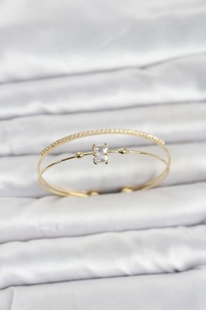 Pirinç Gold Renk Zirkon Taşlı Baget Model Kadın Bileklik 5886
