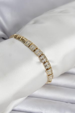 Xuping Zirkon Taşlı Gold Renk Kadın Bileklik 5886