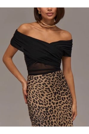 Omuz Detaylı Drapeli Crop Bluz - Siyah