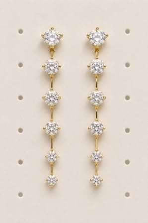 Sıralı Kristal Taşlı Uzun Sallantılı Gold Küpe