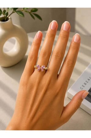 Pembe Kelebek Taşlı Gold Çelik Yüzük