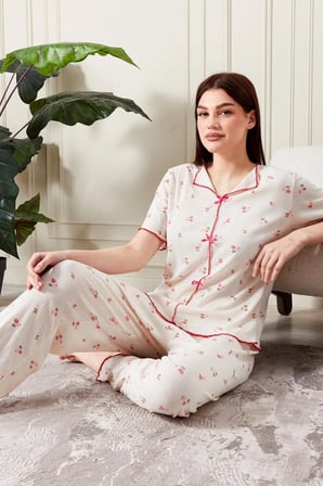 kadın çiçek desenli kısa kollu pijama takımı rahat kesim yumuşak dokulu ev giyim takımı