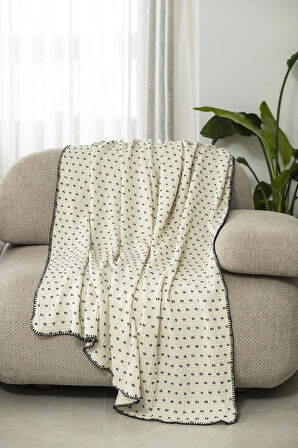 Krem Müslin TV Battaniyesi / Koltuk Şalı – 130x170 cm, 3 Katlı Noktalı, Çoban Dikişli