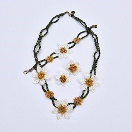 Anne Sevgisi İğne Oyası Takım. (Zincir kolye, küpe,bileklik.)