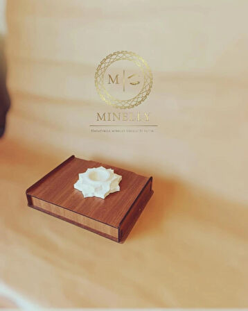 Minelly Flora Mumlu