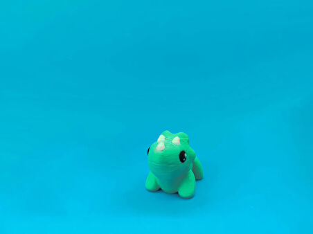 Sevimli Triceratops Dinazor Figürü – Hareketli Eklemli 3D Oyuncak