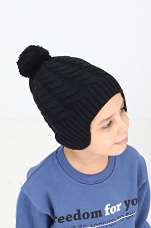 Minima Bebek Ponponlu Örgü Bere – Kulak Kapatmalı, Yumuşak ve Sıcak Tutucu Kışlık