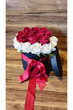 🌹lxury Kırmızı Beyaz Gül 22'li🌹 Büyük Boy Kutu