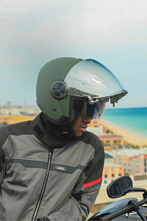 CLASSY MAT YEŞİL KASK