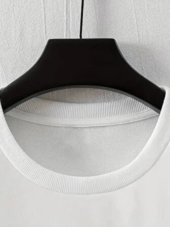 Ben Şişman Değilim Tanrı Bana Hava Yastığı Verdi Çünkü Ben Değerliyim Tişörtü - Beyaz