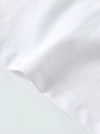 Eşsiz Baskı Tasarımlı Şık Büyük Beden Erkek Tişörtü - Rahat Polyester, Makinede Yıkanabilir, Yuvarlak Yaka - Her Mevsim İçin Mükemmel - Beyaz