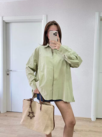 Poplin Kadın Yakalı Yandan Yırtmaçlı Arka Pens Detaylı Gömlek - Yeşil