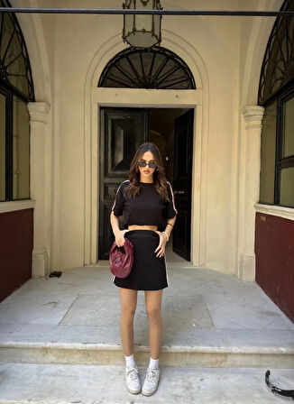 Osy Modal yumuşak dokulu Kumaş Kadın Parçalı Bisiklet Yaka T-shirt Mini Şortlu Etek İkili Takım - Siyah