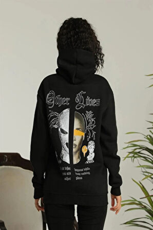 Kadın Oversize Üç İplik Kapüşonlu Sweatshirt – Siyah “Other Lives” Ön ve Arka Baskılı, Şardonlu Kışlık, Rahat Günlük Model Siiyah