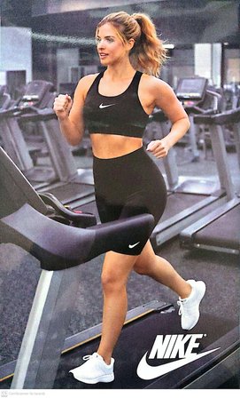 Nike Spor Takım 2"li Set Yarım Tayt Ve Büstiyer Siyah