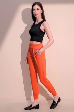 Kadın Oranj Rahat Dokulu Kumaş Cepli Beli Lastikli Paça Jogger Spor Pantolon