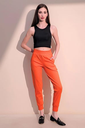 Kadın Oranj Rahat Dokulu Kumaş Cepli Beli Lastikli Paça Jogger Spor Pantolon