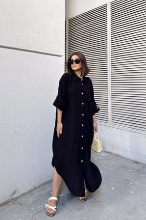 Kadın Siyah Muslin Kumaş, Yarasa Kol, Eteği Oval, Çift Cepli, Uzun Oversize Salaş Gömlek Elbise