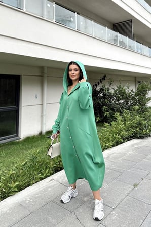 Kadın Yeşil Kapüşonlu, Uzun Kol, Düğme Detaylı, Eteği Oval, Çift Cepli, Uzun Oversize Salaş Elbise