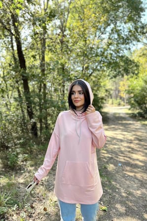 Kadın Pudra Uzun Kol, Yakası Bağcıklı, Kapüşonlu, Kanguru Cep, Salaş, Uzun Tunik Sweatshirt 