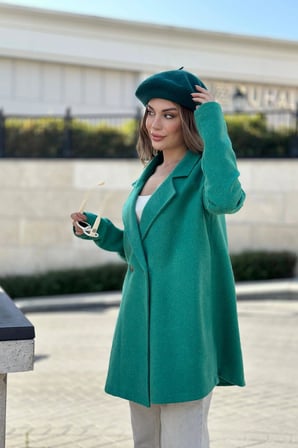 Kadın Yeşil Astarlı, Kruvaze Ceket Yaka, Tek Düğme, Rahat Kalıp, Fitilli Kaşe Kumaş Kaban